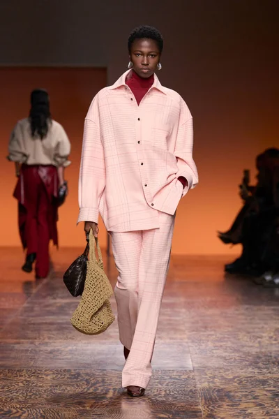 Look 45